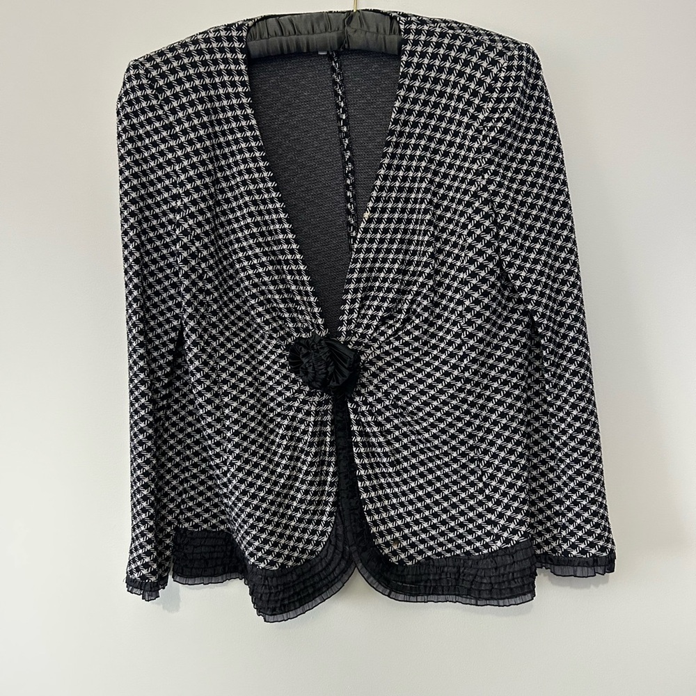 Vintage Armani Collezioni Black and White Blazer with Houndstooth Pattern Sz 14